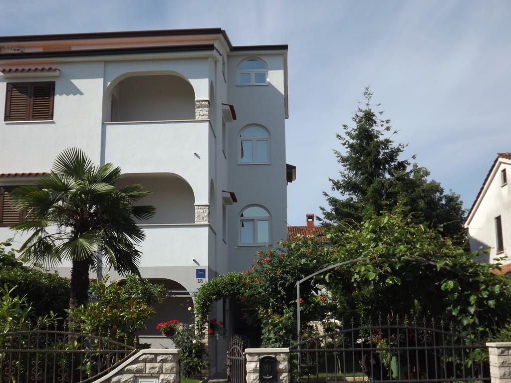 Apartments Slisko Poreč Szoba fotó